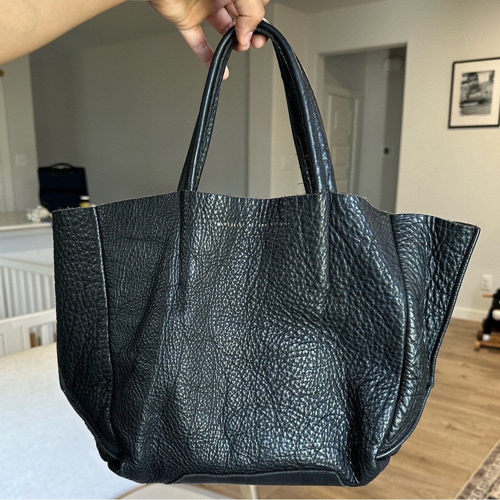 AMPERSAND AS APOSTROPHE black Leather Handle Bag